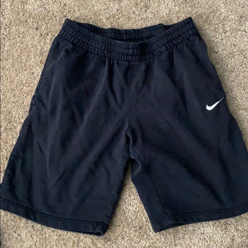 Men’s size small Nike shorts